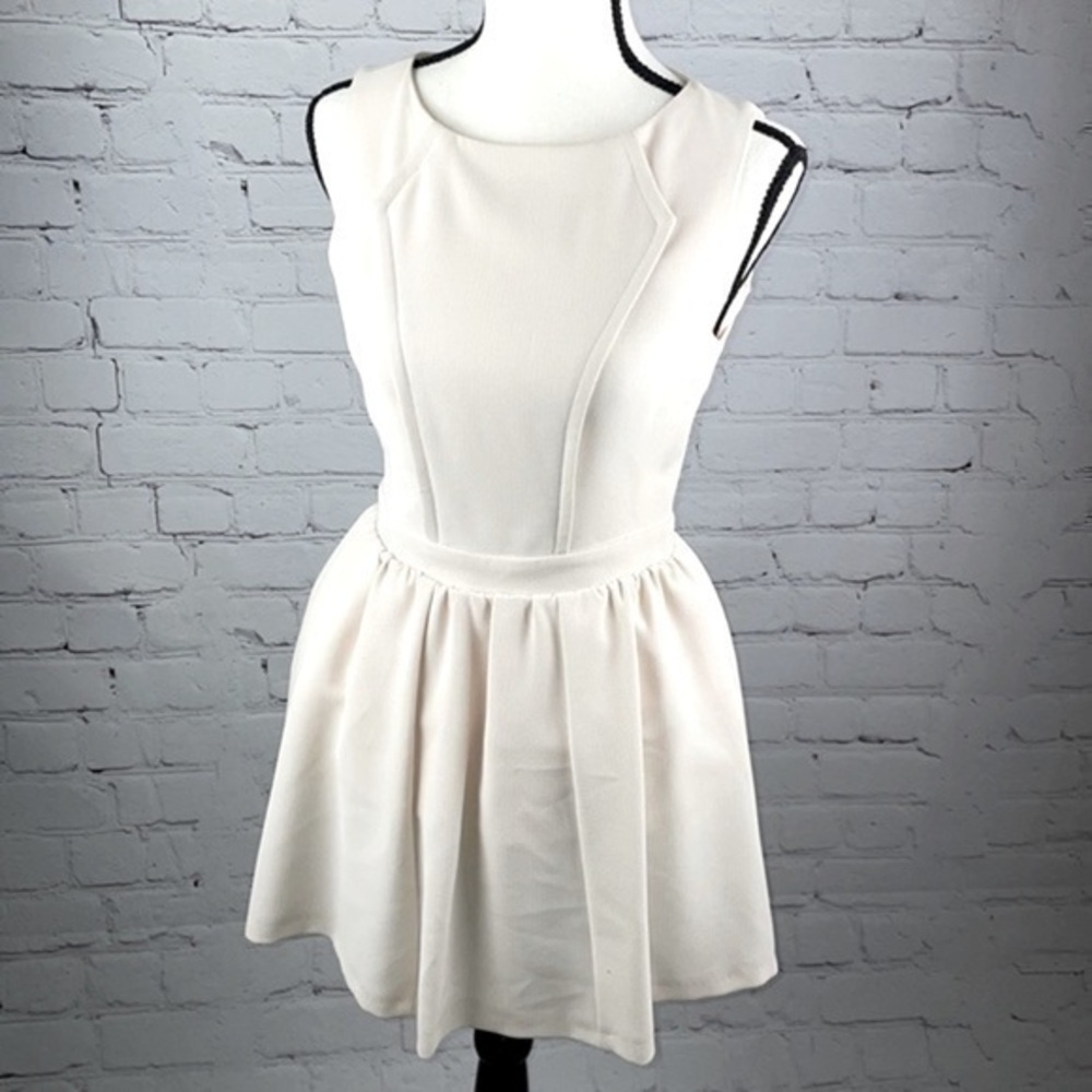 UEC TopShop cream colored fit n flare dress size 4